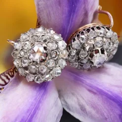 Boucles d'oreilles ancienne diamants taillés en rose en dormeuse