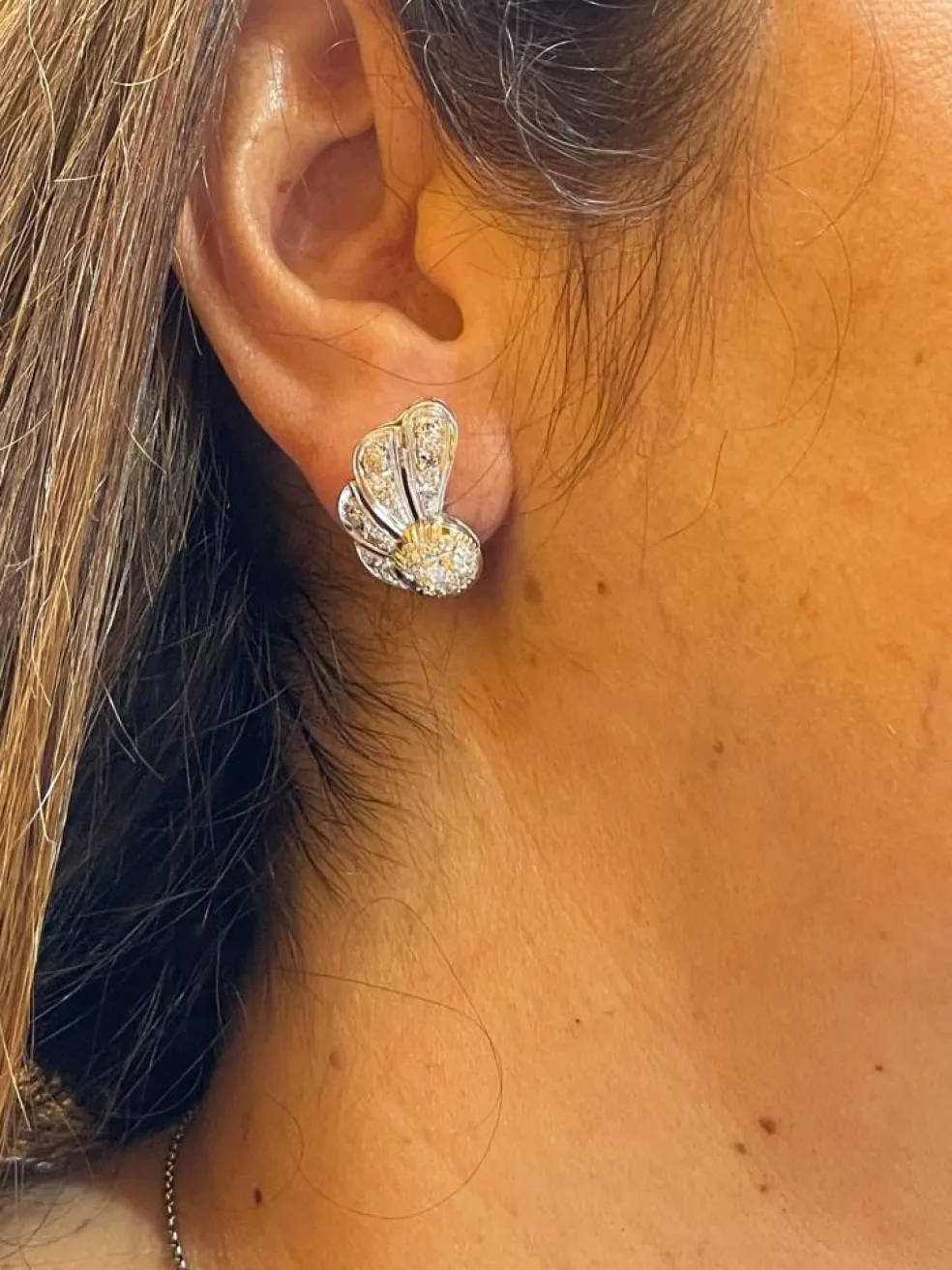 Boucles d’oreilles ancienne en or blanc, argent et platine