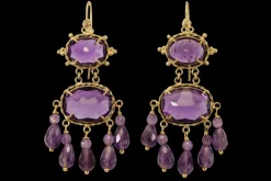 Boucles d'oreilles anciennes en or et améthyste