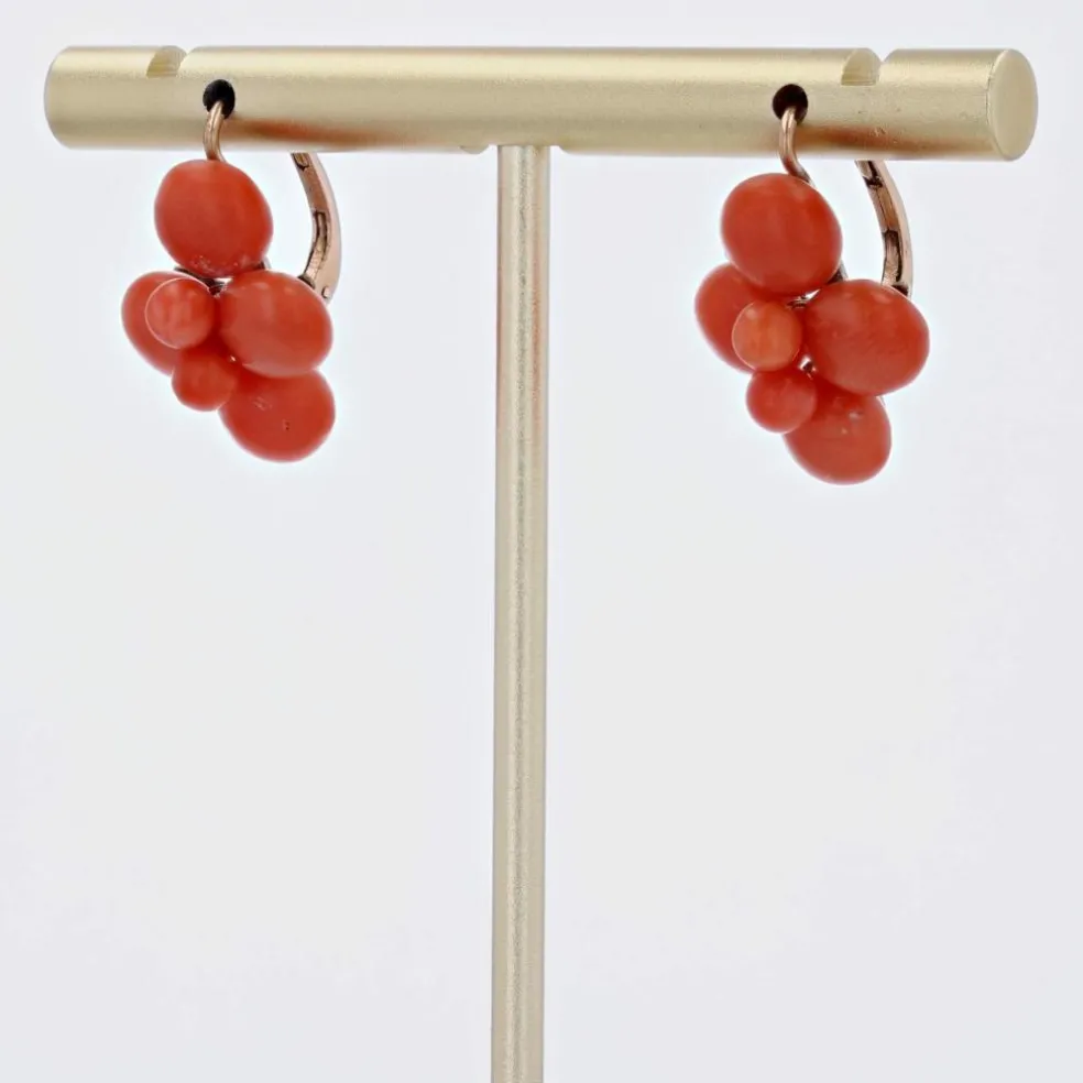 Boucles d'oreilles anciennes perles de corail