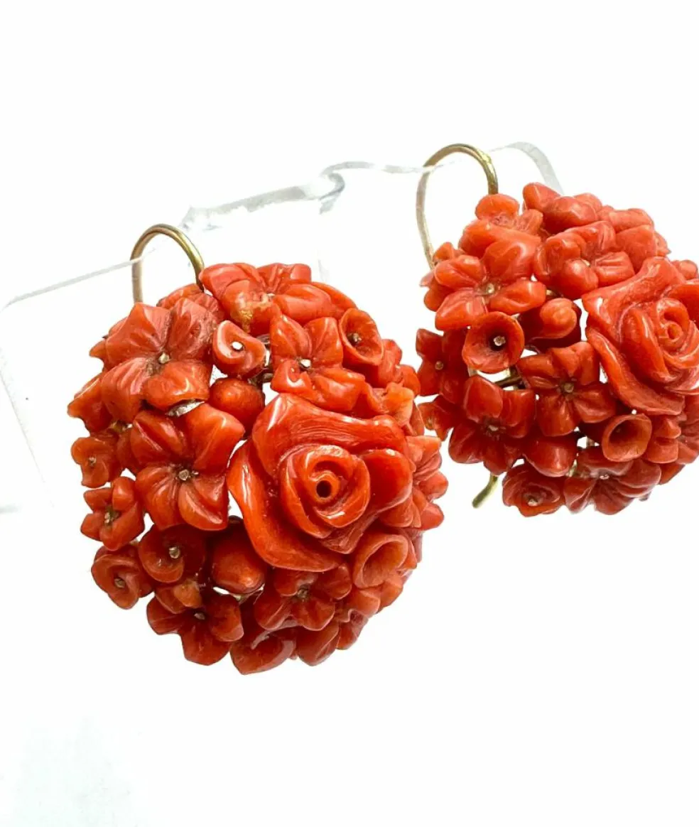 Boucles d'oreilles anciennes en corail sicilien