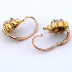Boucles d'oreilles anciennes en diamant
