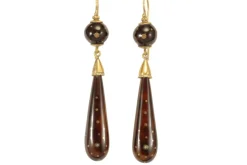 Boucles d'oreilles anciennes en or piqué écaille de tortue