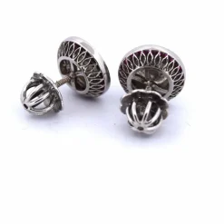 Boucles d'oreilles anciennes en or blanc, diamants et rubis