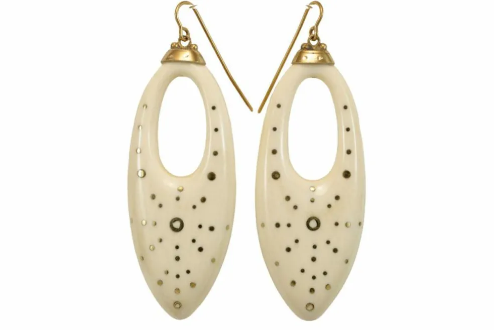 Boucles d'oreilles antiques en or piqué ivoire