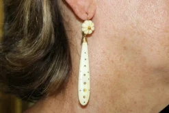 Boucles d'oreilles antiques en or piqué ivoire