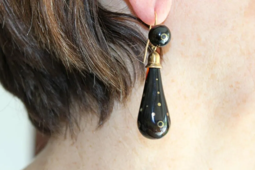 Boucles d'oreilles antiques en or piqué écaille de tortue