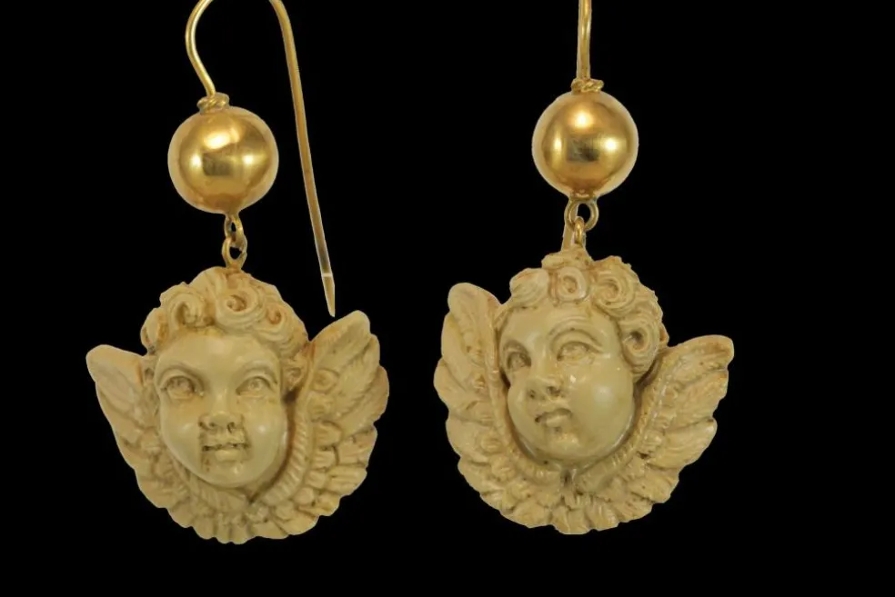 Boucles d'oreilles antiques Camées de lave