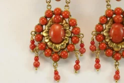 Boucles d'oreilles antiques en or corail