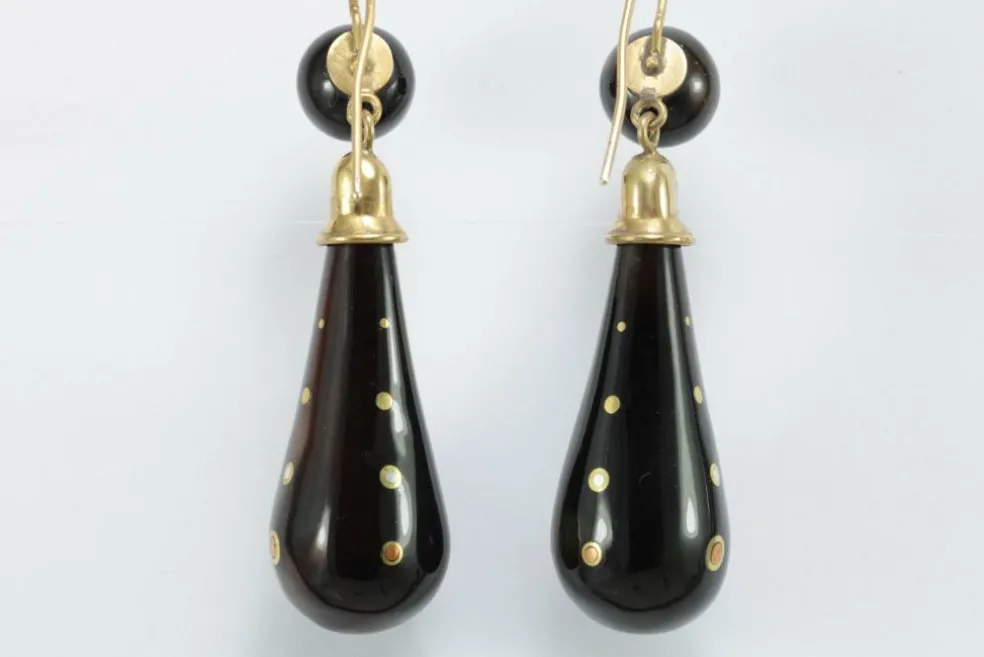 Boucles d'oreilles antiques en or piqué écaille de tortue