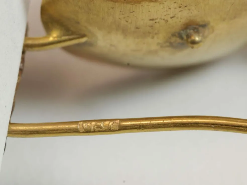 Boucles d'oreilles antiques en or corail