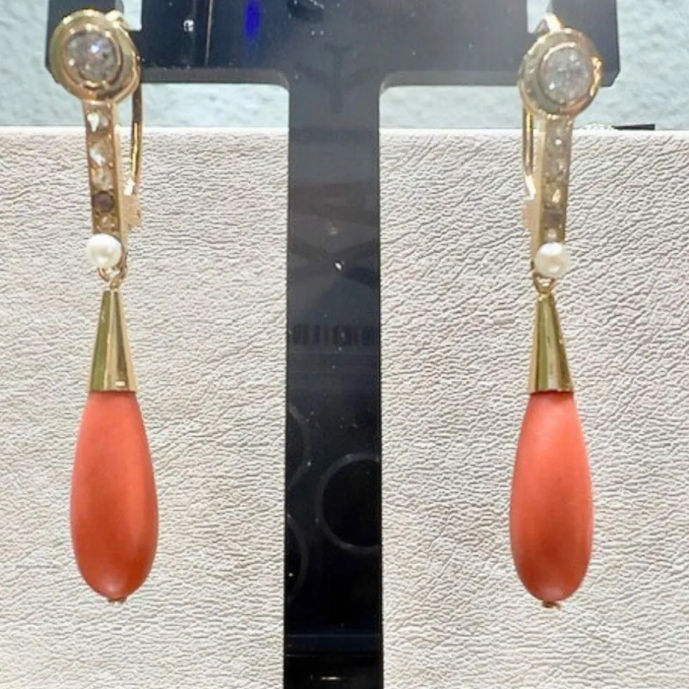 Boucles d'oreilles Art Déco corail perles diamants