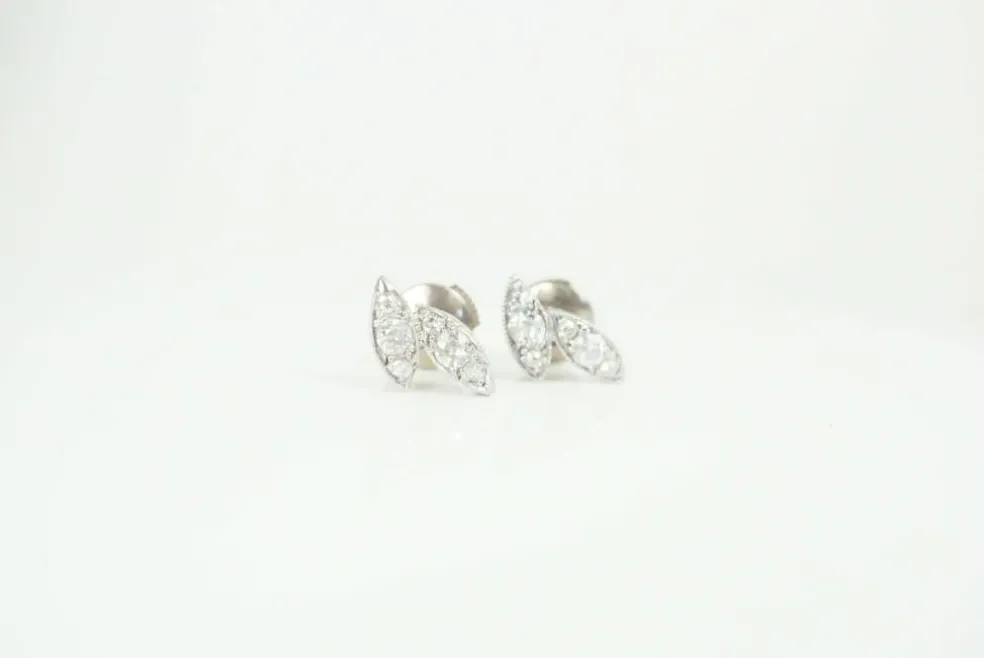 Boucles d'oreilles Art déco or blanc diamants