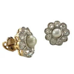 Boucles d'oreilles Art Déco en or et platine avec diamants et perles