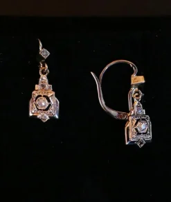 Boucles d'Oreilles Art Déco ornées de saphirs blancs