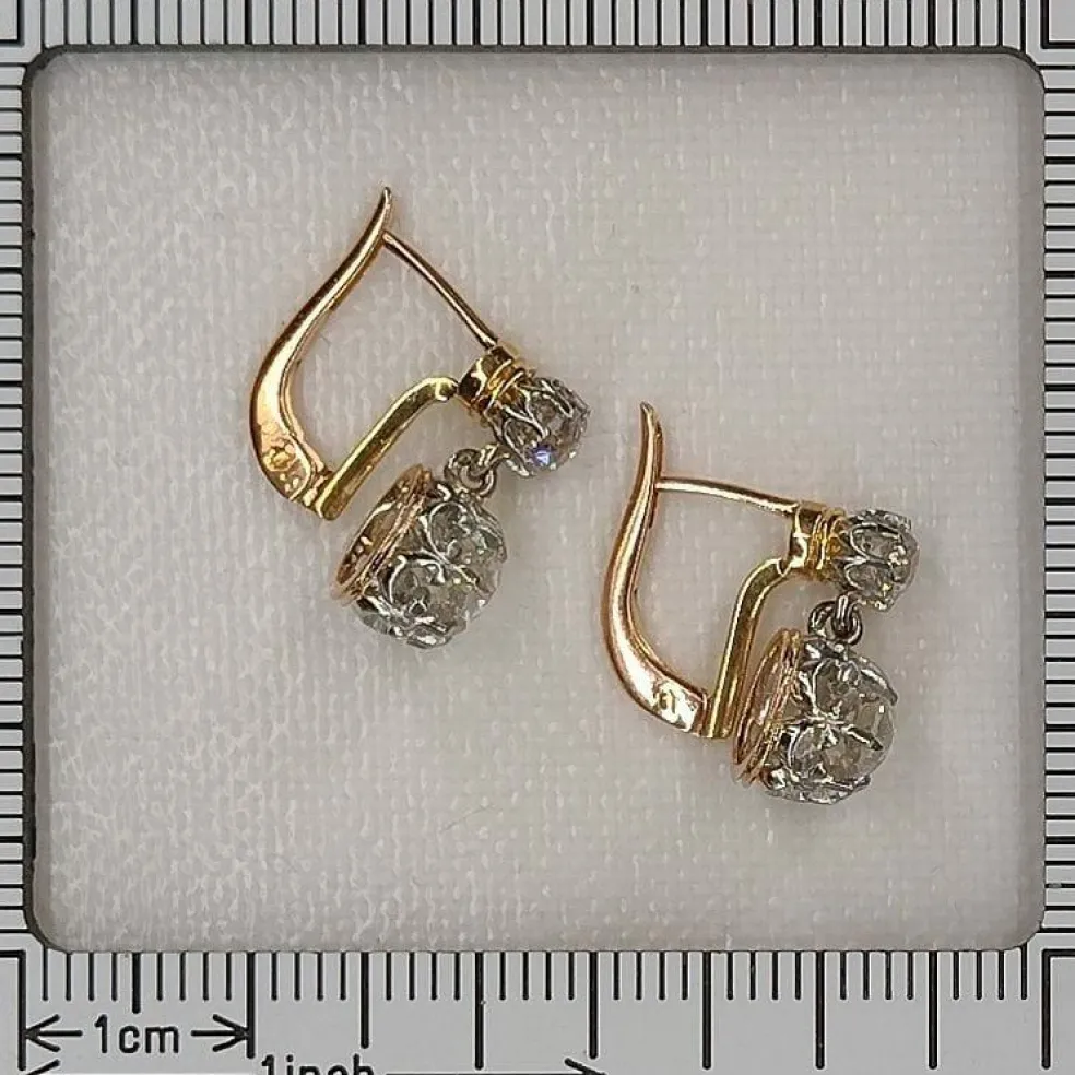 Boucles d'oreilles Art Déco Diamants : L'élégance des années 1920 en or et platine