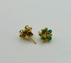 Boucles d'oreilles avec émeraudes