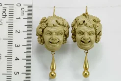 Boucles d'oreilles Bacchus Or camées de lave