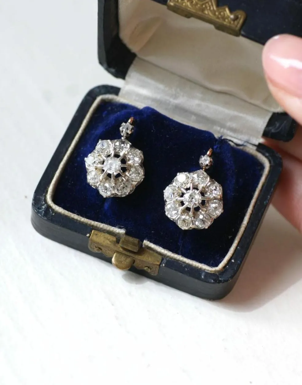 Boucles d'oreilles Belle Époque Marguerite or rose, diamants