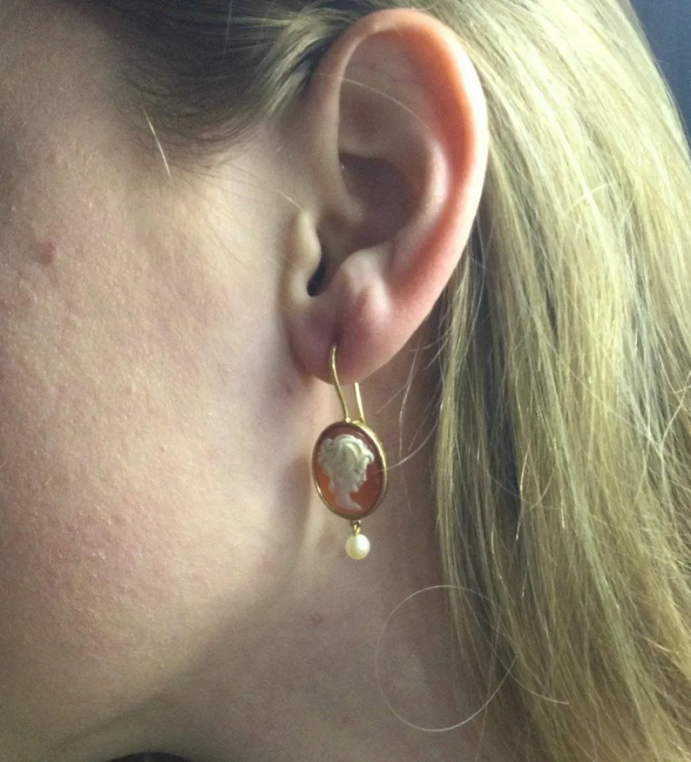 Boucles d'oreilles Camées Et Perles