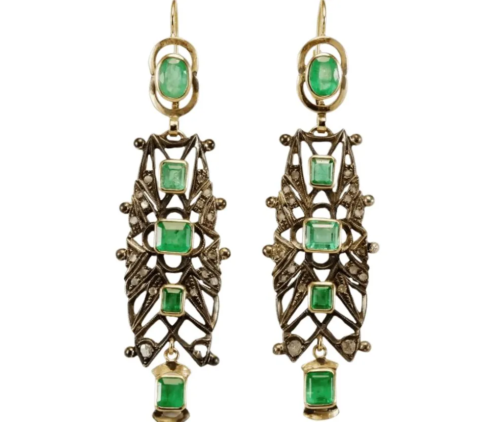 Boucles d'oreilles catalanes antiques en or, diamants et émeraudes