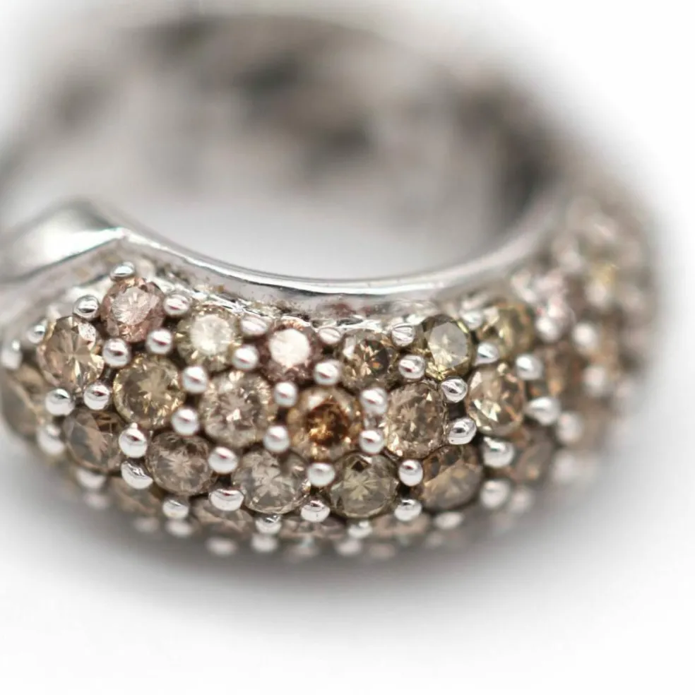 Boucles d'oreilles Champagne en or blanc et diamants
