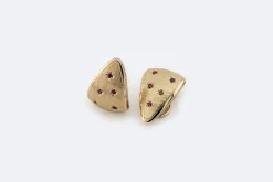 Boucles d'oreilles clip vintage en or jaune avec rubis