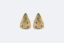 Boucles d'oreilles clip vintage en or jaune avec rubis