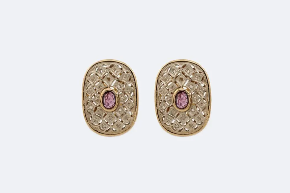 Boucles d'oreilles clips en or jaune et argent avec huit-huit diamants et améthystes
