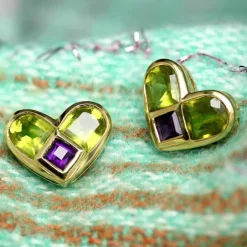 Boucles d'oreilles coeurs péridots et améthystes