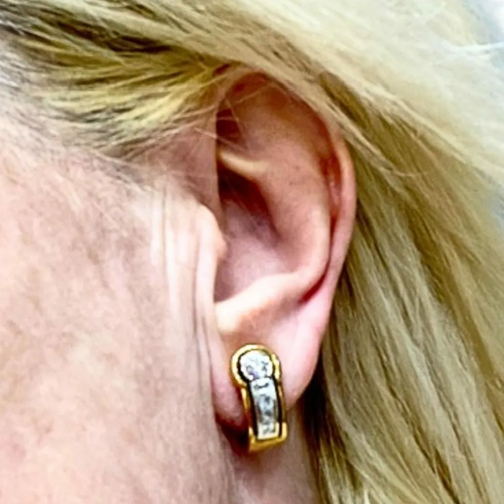 Boucles d'oreilles contemporaines or et diamants