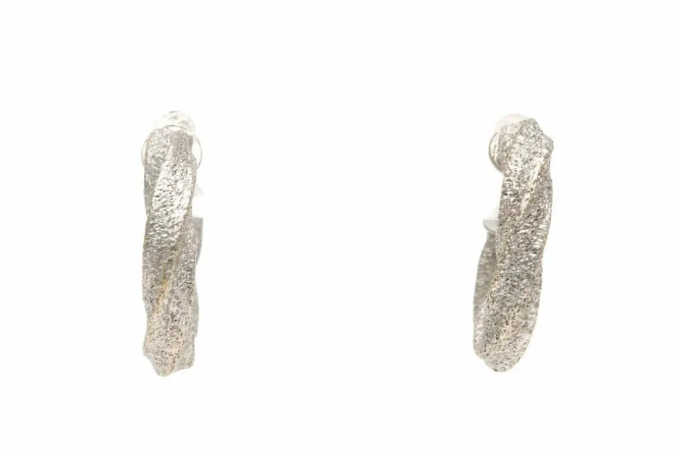 Boucles d'oreilles contemporaines en or blanc 18 carats