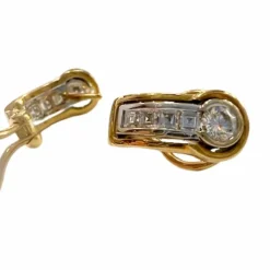 Boucles d'oreilles contemporaines or et diamants