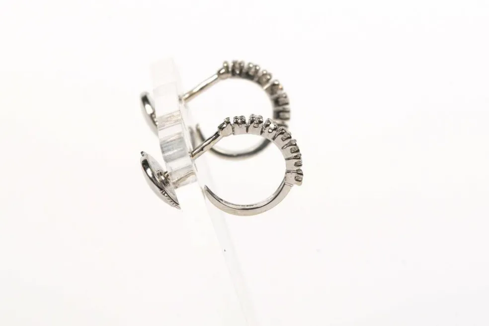 Boucles d'oreilles contemporaines or blanc diamants