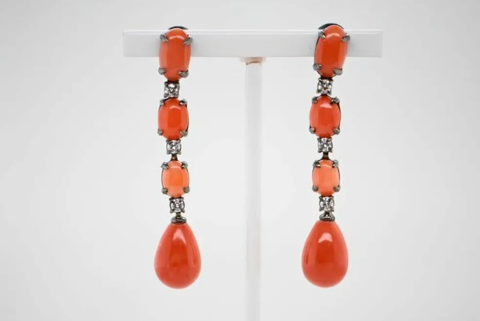 Boucles d'oreilles corail diamants Or noir