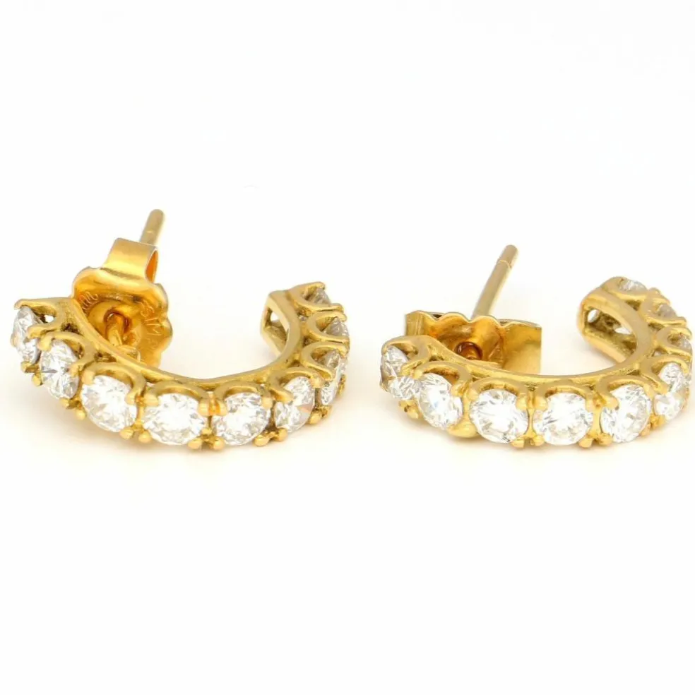 Boucles d'oreilles créoles en diamant