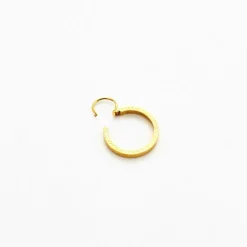Boucles d'oreilles créoles or jaune guilloché