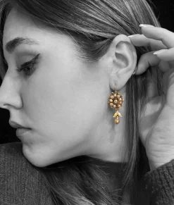 Boucles d'oreilles dalmates avec perles naturelles, XIXe siècle