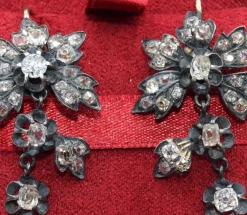 Boucles d'oreilles de l'époque victorienne