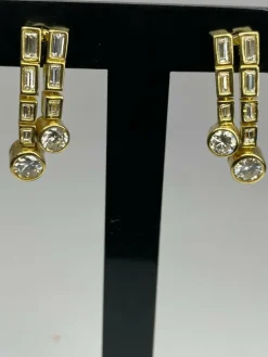 Boucles d’oreilles, diamants