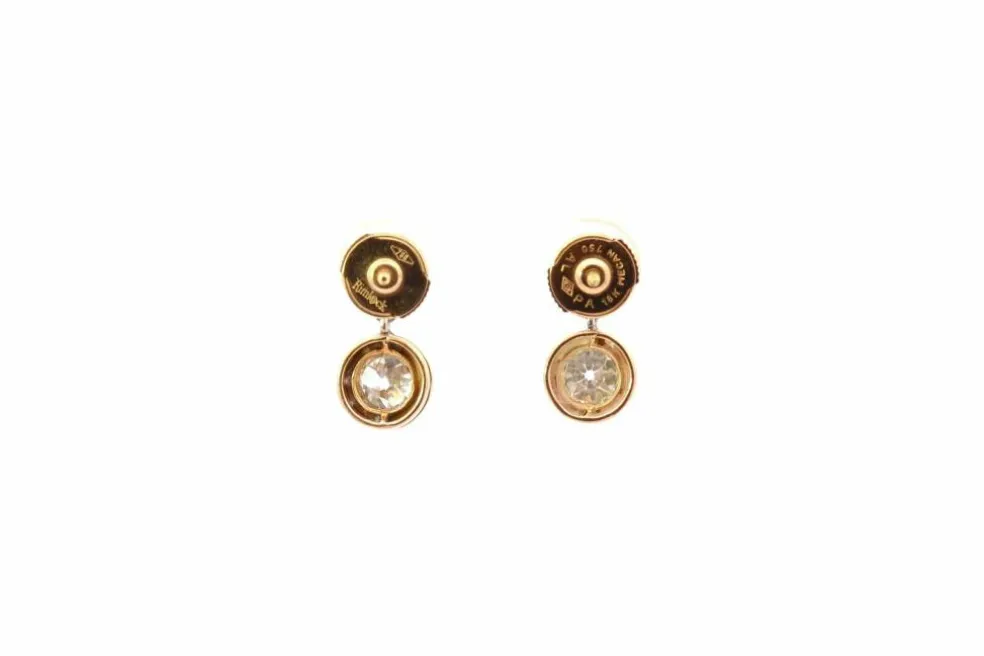Boucles d'oreilles diamants, or, émail