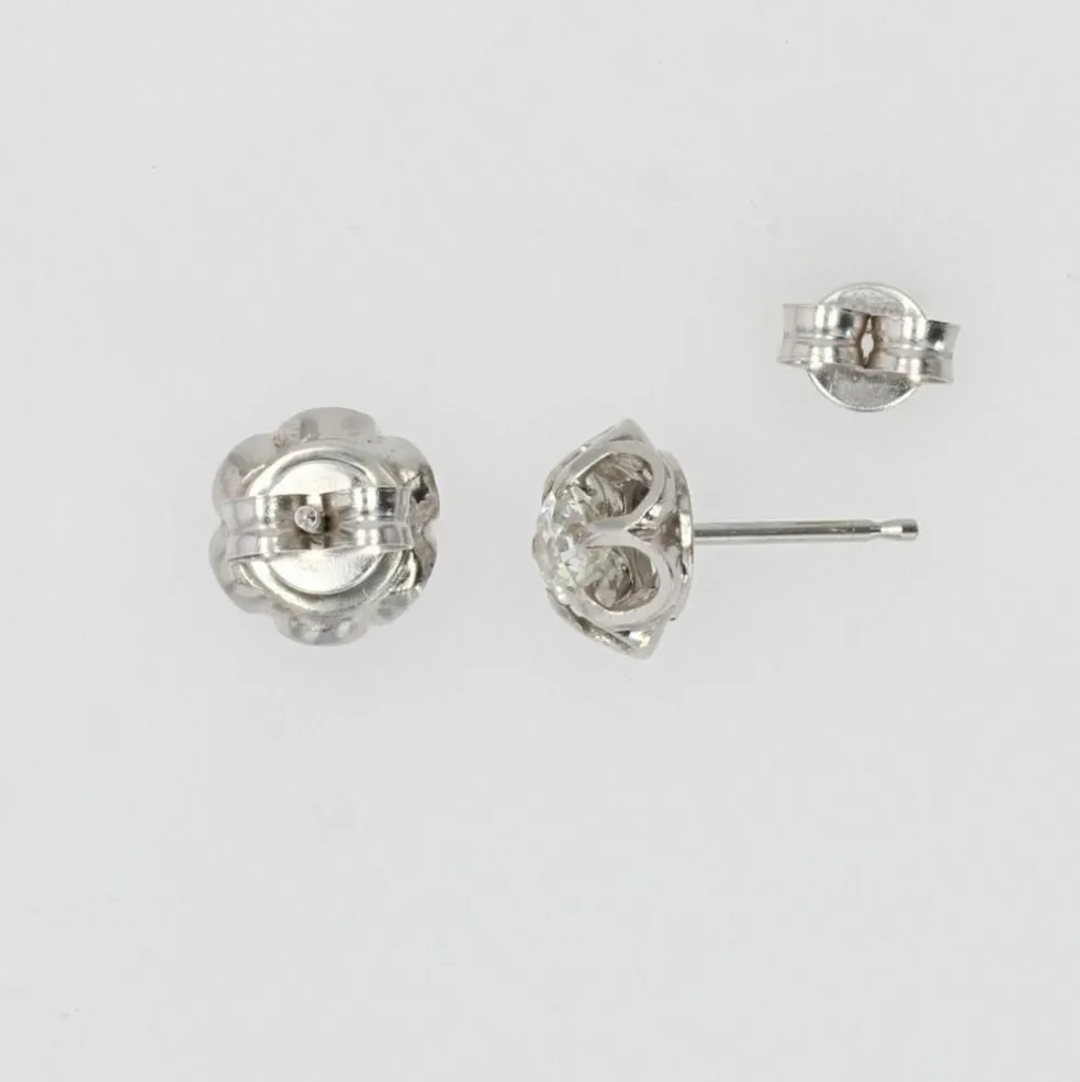Boucles d'oreilles diamants serti dahlia