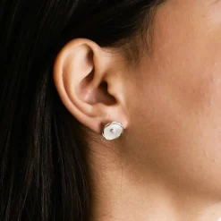 Boucles d'oreilles diamants nacre platine et or jaune