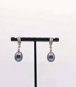 Boucles d'oreilles diamants et perles grises