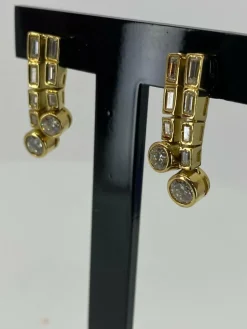 Boucles d’oreilles, diamants