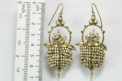 Boucles d'oreilles dorées perles anciennes