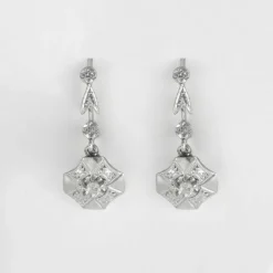 Boucles d'oreilles dormeuses Art Déco diamants