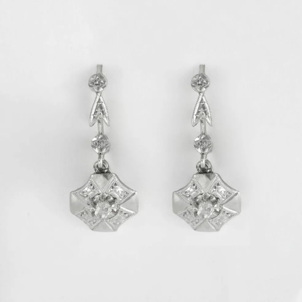 Boucles d'oreilles dormeuses Art Déco diamants