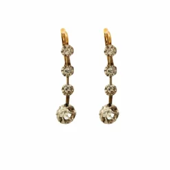 Boucles d'oreilles dormeuses diamants