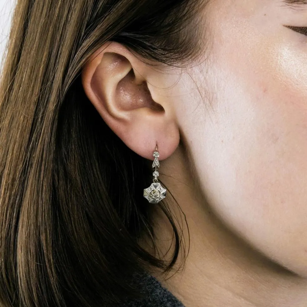 Boucles d'oreilles dormeuses Art Déco diamants